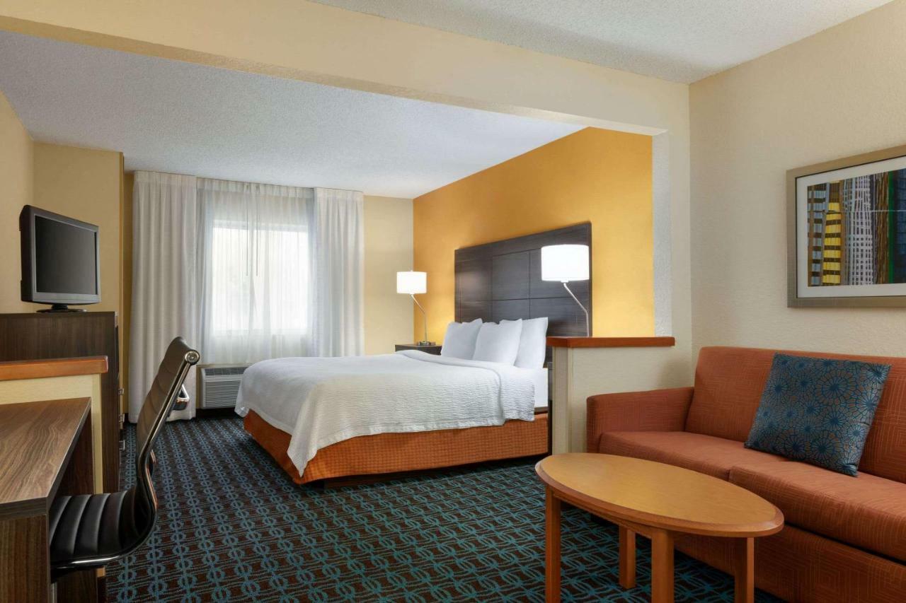 Hotel Baymont By Wyndham Tulsa Esterno foto