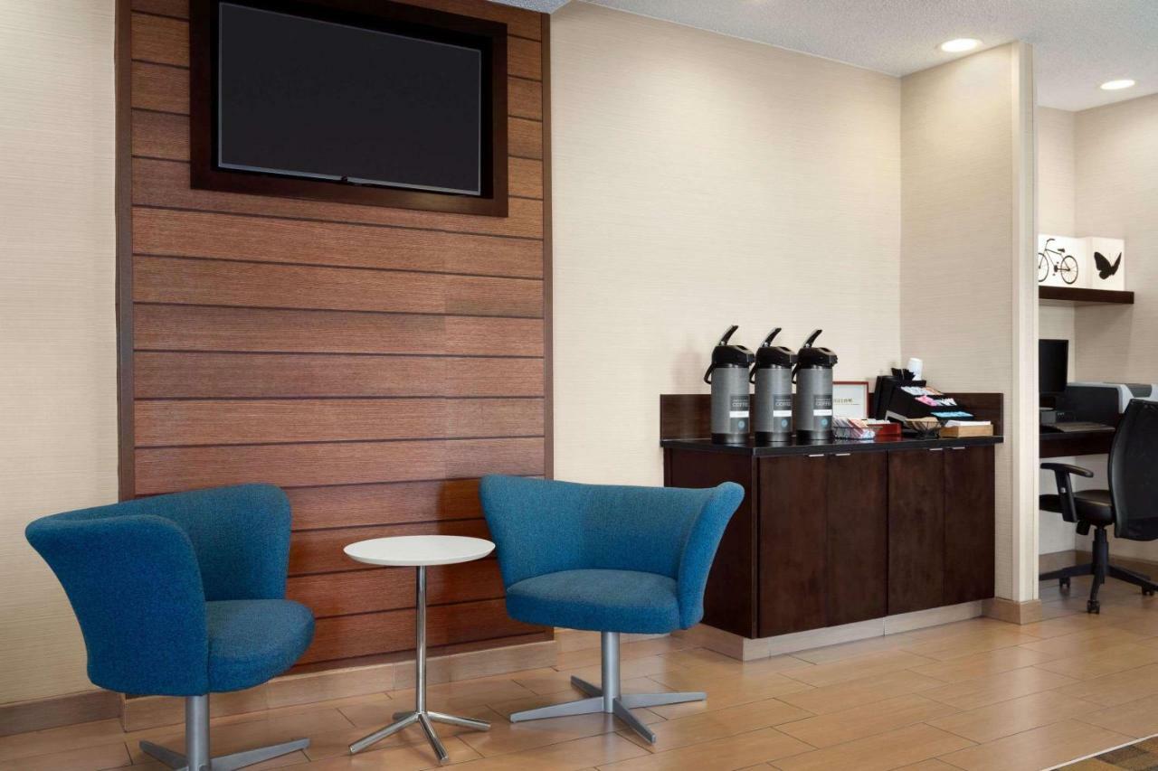 Hotel Baymont By Wyndham Tulsa Esterno foto