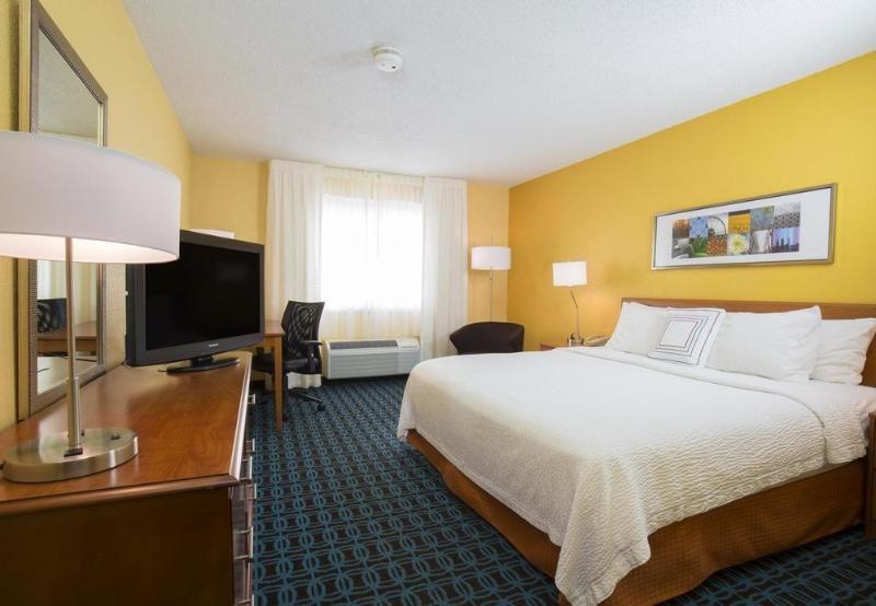 Hotel Baymont By Wyndham Tulsa Esterno foto